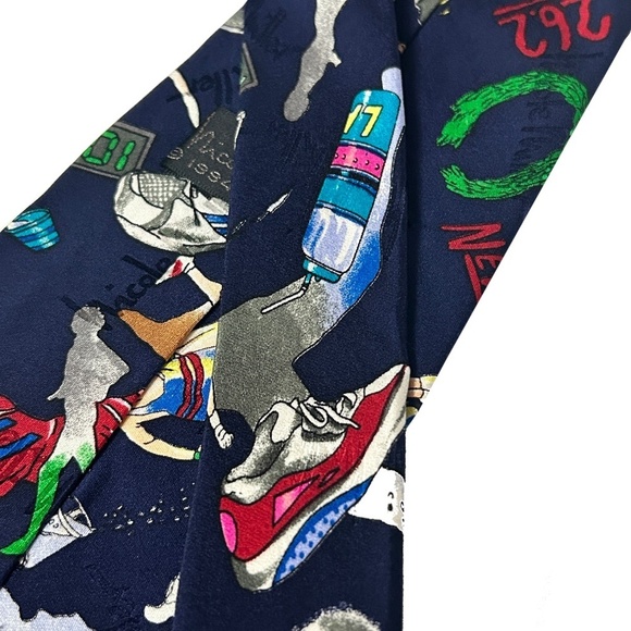 Nicole Miller Novelty NeckTie Marathon Theme NY Boston LA Chicago Hand Sewn RARE - Picture 10 of 15